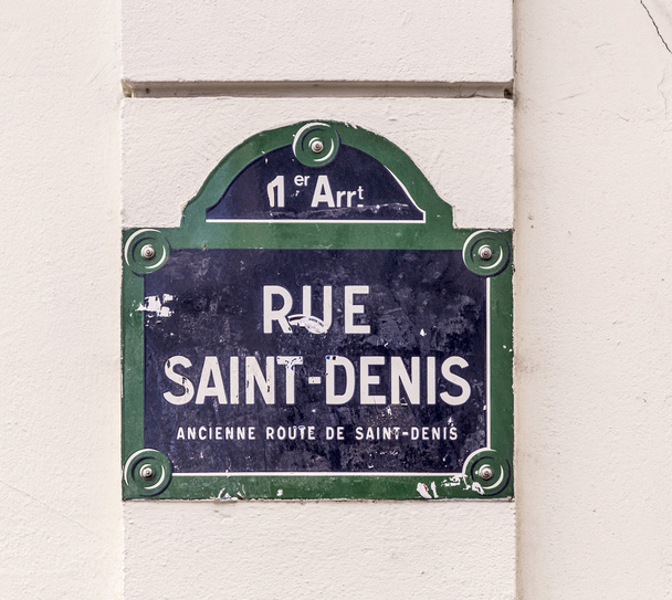 聖デニス - パリの古い道路標識を通り - 写真・画像