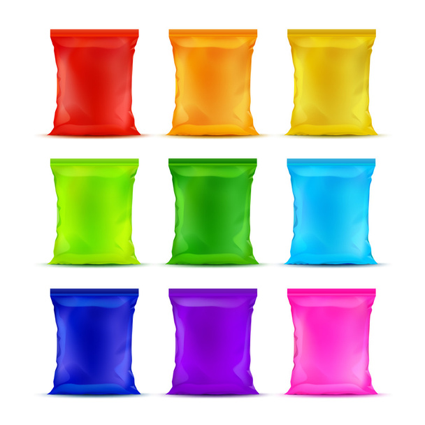 Set farbig versiegelter Plastikfolien-Chips-Tüten - Vektor, Bild