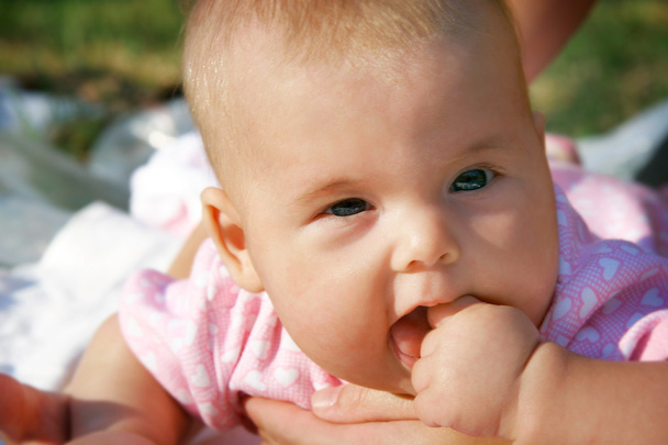 Bebek açık dikey - Fotoğraf, Görsel