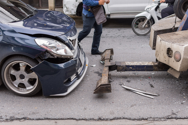 Αυτοκινητιστικό δυστύχημα από τροχαίο ατύχημα - Φωτογραφία, εικόνα