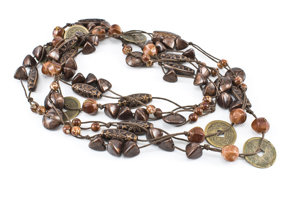 Ожерелье с кожаными полосками и керамикой
 - Фото, изображение