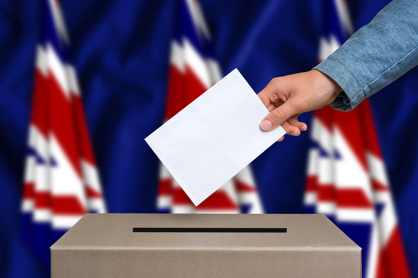 Wahl im Vereinigten Königreich - Abstimmung an der Wahlurne - Foto, Bild