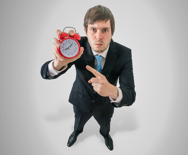 Deadline Konzept. Wütender Chef zeigt Uhr. - Foto, Bild