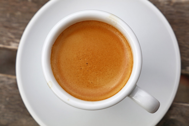 Espresso káva v bílém zblízka pohled shora - Fotografie, Obrázek