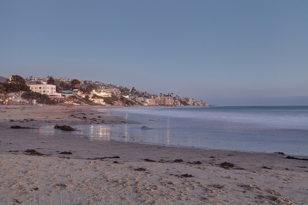 Playa principal vista de la ciudad en Laguna Beach
 - Foto, imagen