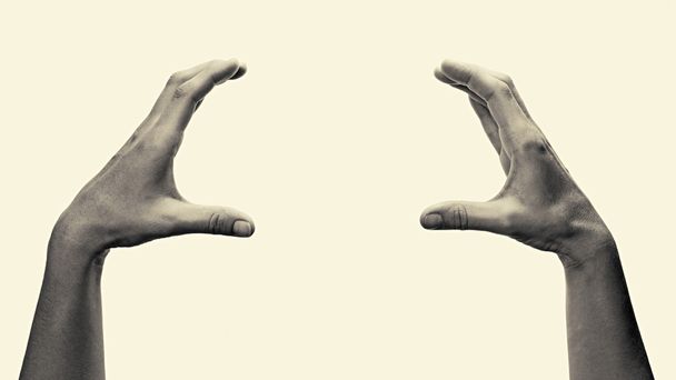  Дві руки тримають ваш об'єкт
 - Фото, зображення