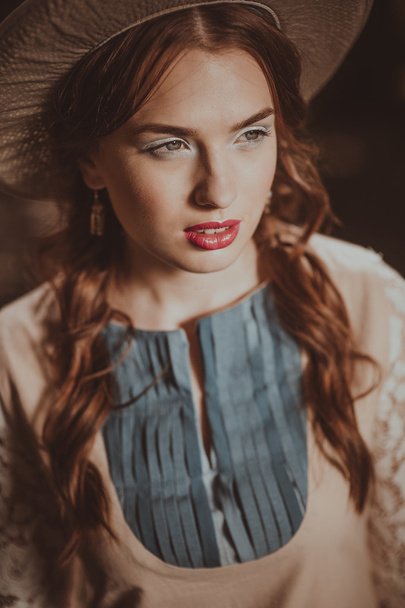 beautiful woman in hat - Zdjęcie, obraz