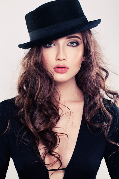 Portrait of Sensual Woman in Black Hat - Foto, immagini