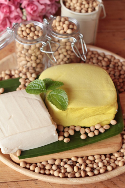 Тофу для приготування і насіння сої
 - Фото, зображення
