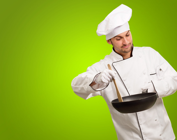 Portrait d'un chef tenant une casserole
 - Photo, image