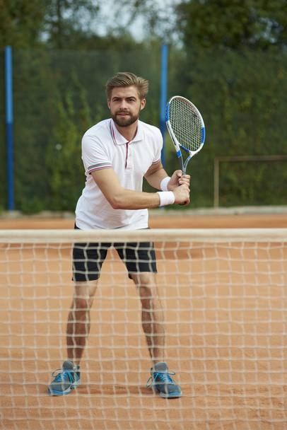 desportista jogar ténis
 - Foto, Imagem