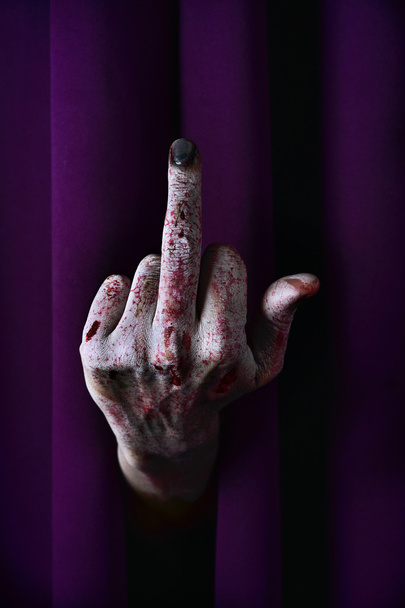 parmak veren zombi - Fotoğraf, Görsel