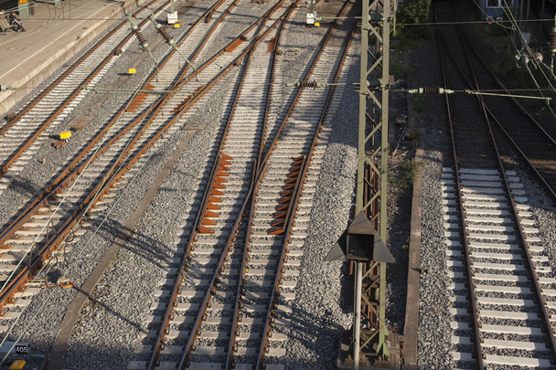 Железнодорожные пути в депо
. - Фото, изображение