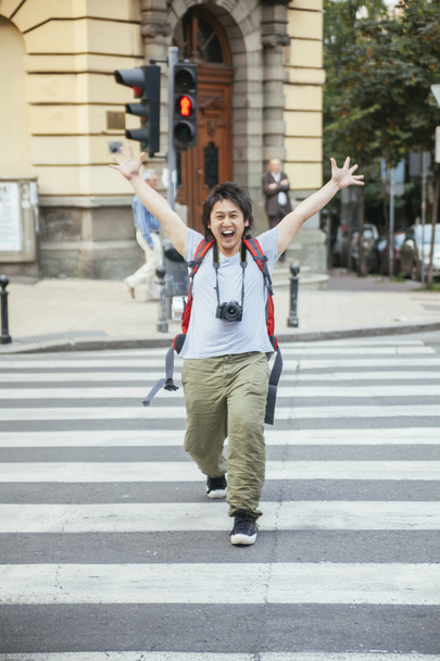 Jonge Aziatische toeristische man - Foto, afbeelding