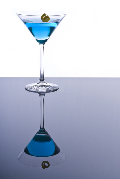 Cocktail azul Martini
 - Foto, Imagem