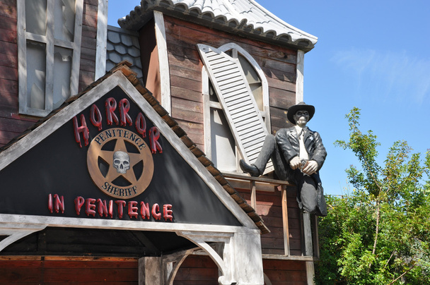 Wilder Westen Sheriff Horrorhaus - Foto, Bild