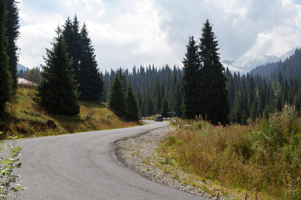 Винтовая горная дорога
 - Фото, изображение
