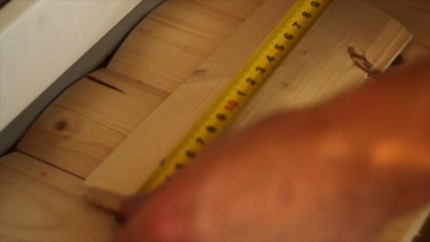 вимірювальна стрічка міра маленької дошки
 - Кадри, відео