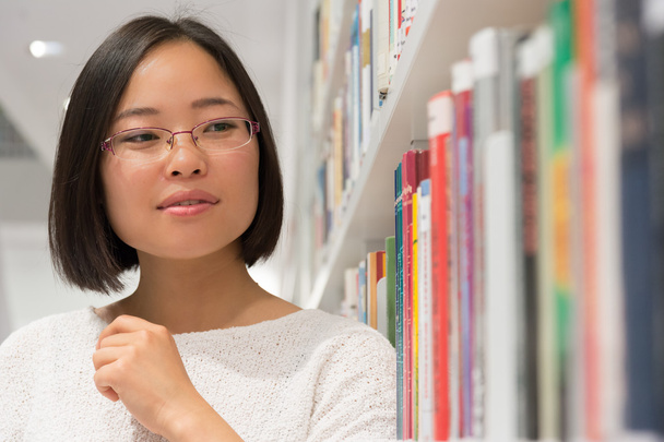 Asian Girl Reading Searching Books Library White Modern Cute Gla - Foto, Imagem