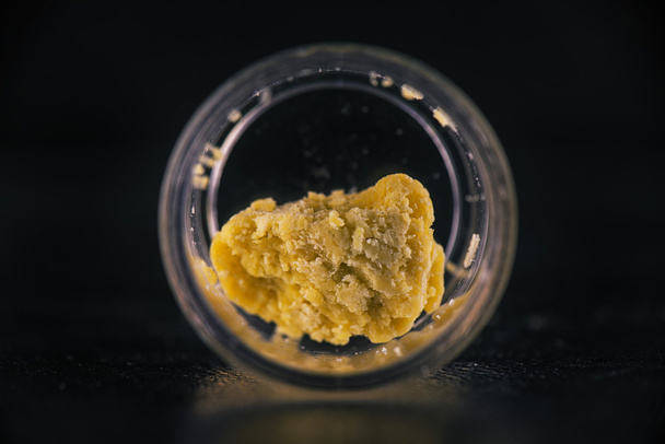 Cannabis extraction wax crumble isolated - Foto, imagen
