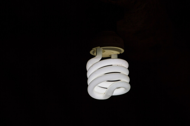 Light bulb lampen op achtergrond - Foto, afbeelding