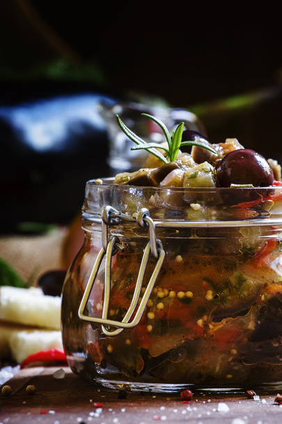 Stewed eggplant with peppers, tomatoes and olives - Φωτογραφία, εικόνα