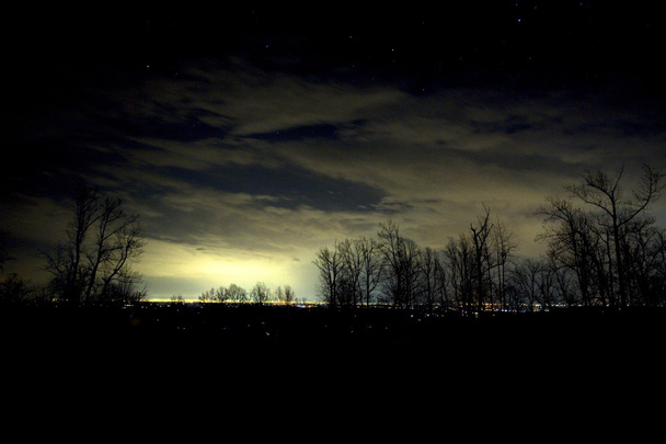 Vue sur la vallée la nuit
 - Photo, image