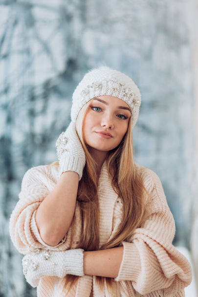 young  woman with makeup in hat - Foto, Bild