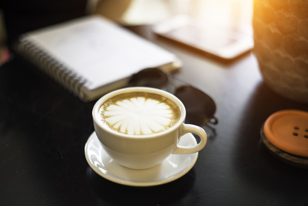 Coffee cup in the coffe shop, soft focus - Photo, image