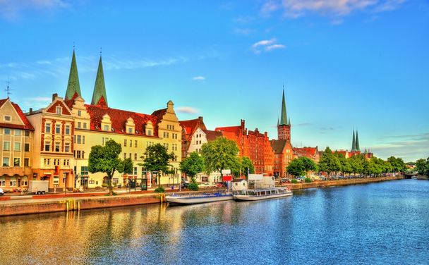 De rivier de Trave in Lübeck - Duitsland - Foto, afbeelding