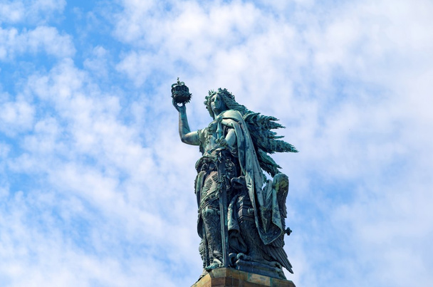 Bronze sculpture: Germania figure holding the crown of the emperor and the imperial sword - 写真・画像