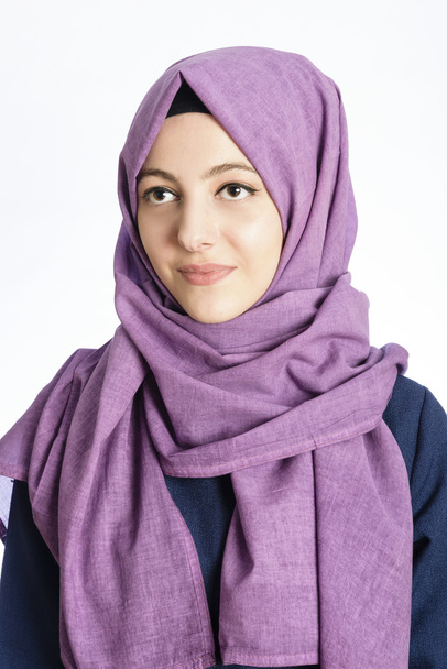 portret młodych muzułmańskich kobiet z Moda szalik - Zdjęcie, obraz