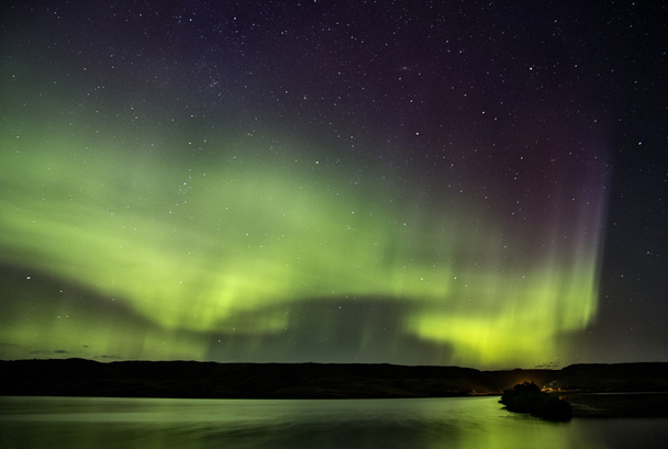 Kuzey ışıkları aurora borealis - Fotoğraf, Görsel