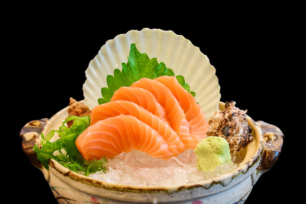 Sashimi salmón en rodajas (comida japonesa) en tazón
. - Foto, Imagen