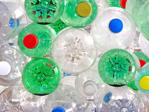Bouteilles de boissons en plastique
 - Photo, image