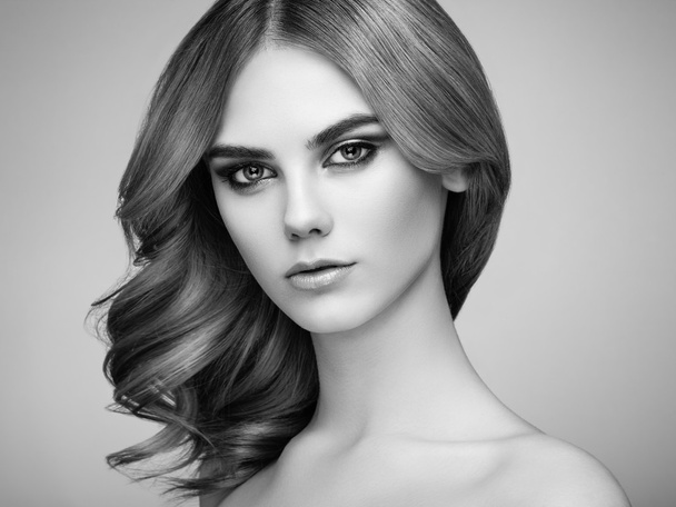 Portrait of beautiful sensual woman with elegant hairstyle - Zdjęcie, obraz