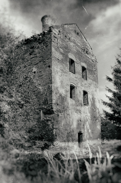 Verlassenes Geisterhaus - Foto, Bild