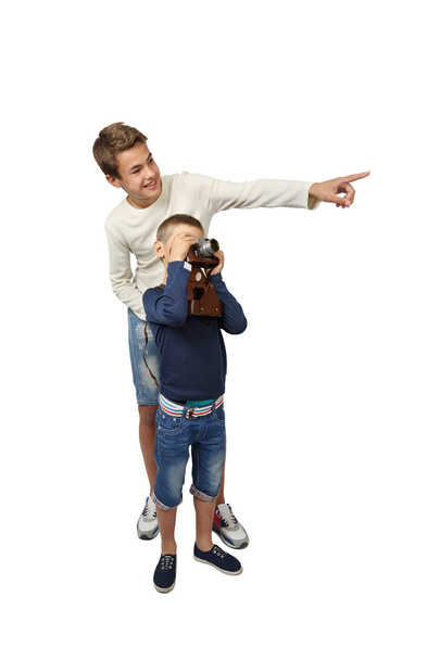 Deux garçons avec caméra
 - Photo, image