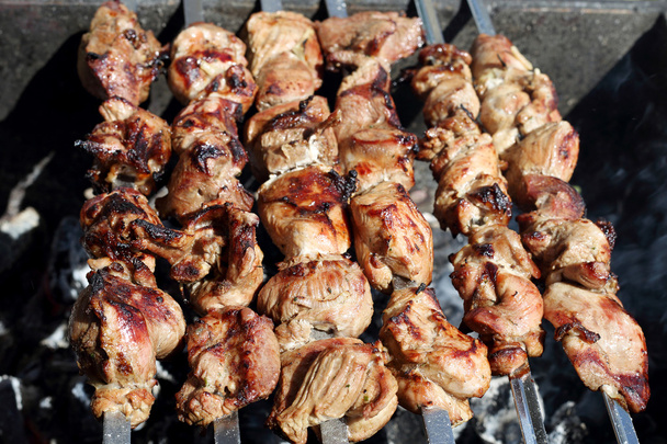 Barbecue grilovaný na špejlích - Fotografie, Obrázek