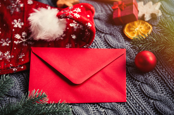 Christmas decoration and envelope  - 写真・画像