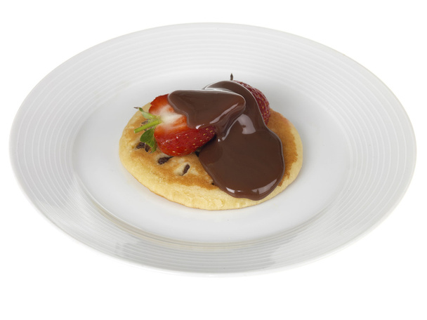 Erdbeeren und Pfannkuchen mit Schokoladensauce - Foto, Bild