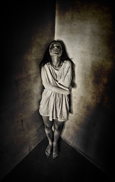 lány ghost őrült sikoly - Fotó, kép