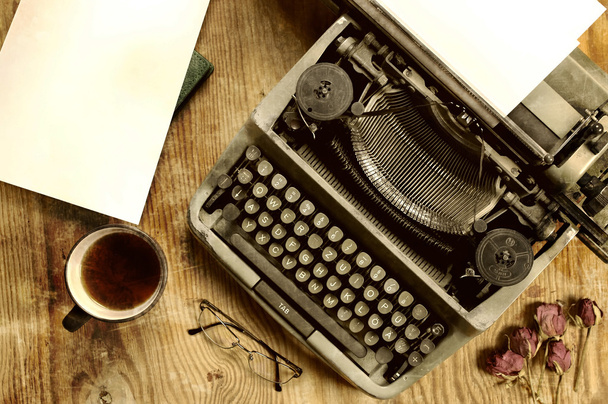 writer desktop with typewriter retro - Photo, Image