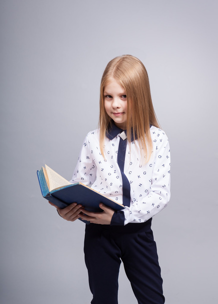Girl with a book - Foto, imagen