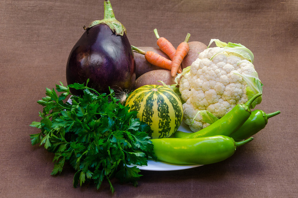 Состав из свежих овощей
. - Фото, изображение