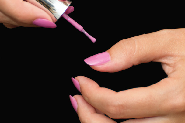 Processo de manicure... Mãos femininas
 - Foto, Imagem