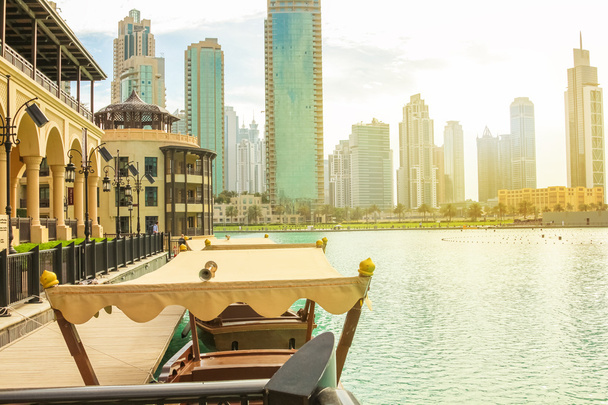 Dubai Mall tó - Fotó, kép