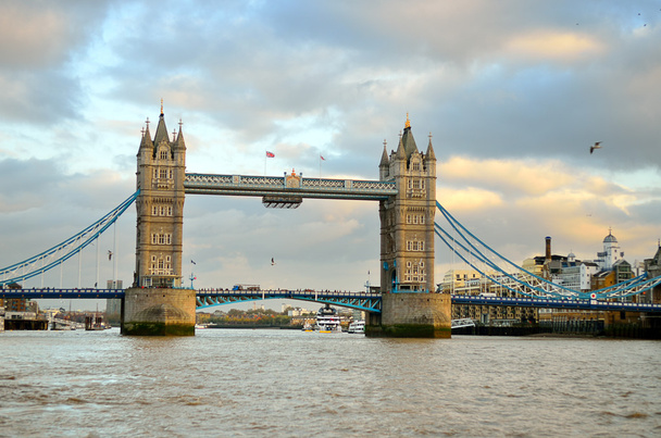 Tower Bridge Londonban, Egyesült Királyság - Fotó, kép