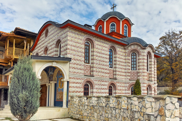 Tsarnogorski (Gigintsy) Manastırı St Kozma ve Damyan, Pernik bölge - Fotoğraf, Görsel