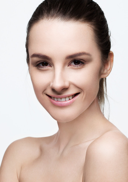 Beautiful woman girl with natural healthy makeup - Foto, afbeelding